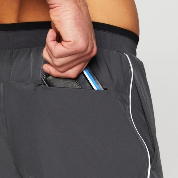 NWT Fabletics The Fundamental Pant in reflective onyx size large - Picture 2 of 5